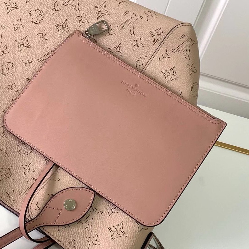 HINA MM, LOUIS VUITTON LV