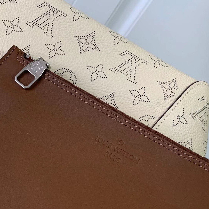 HINA MM, LOUIS VUITTON LV