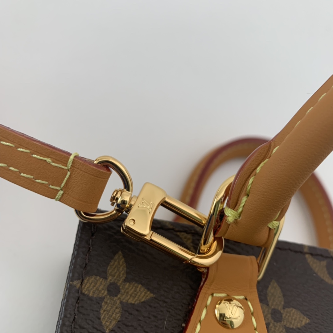 M69442  PETIT SAC PLAT