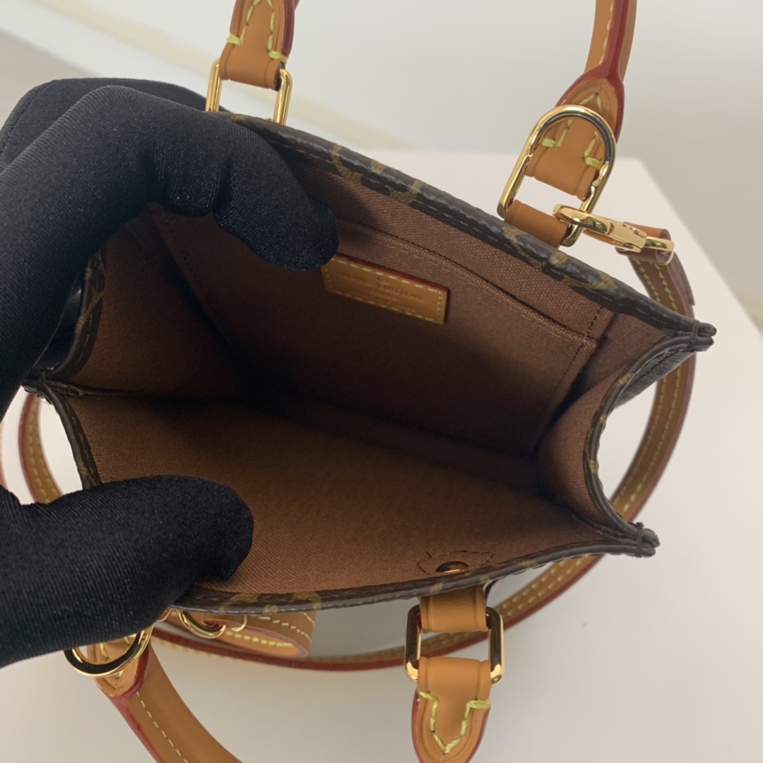 M69442  PETIT SAC PLAT