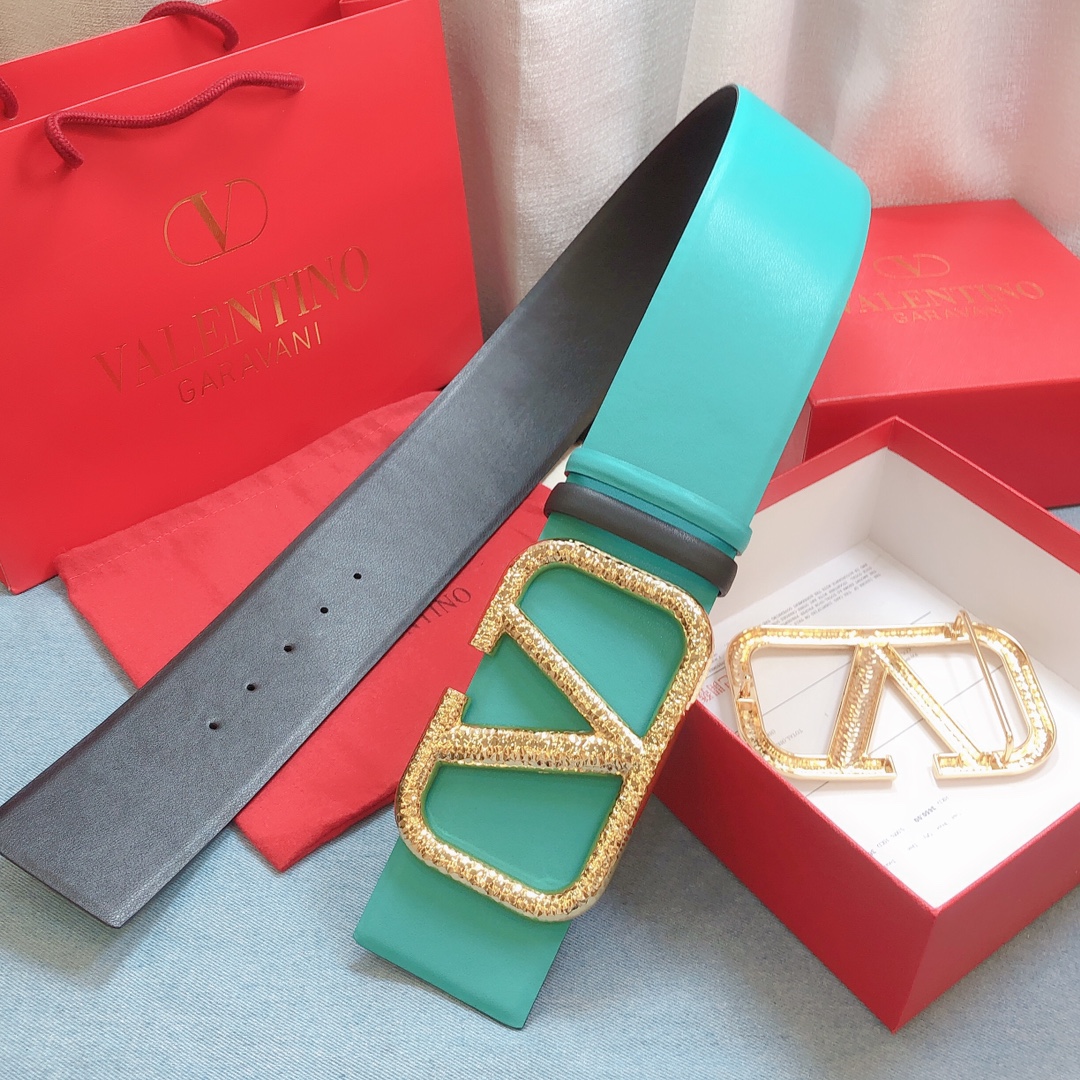 REVERSIBLE VLOGO SIGNATURE BELT IN GLOSSY CALFSKIN 70 MM / 2.8 IN.