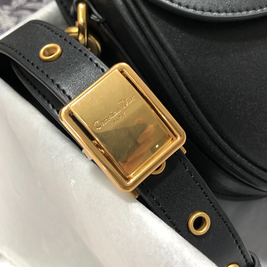 MEDIUM DIOR BOBBY BAG