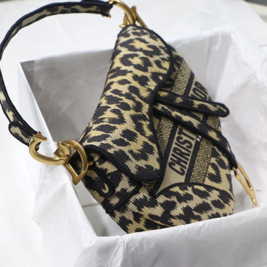 SADDLE ORIGINAL DIOR OBLIQUE EMBROIDERED CANVAS BAG, DIOR SHOULDER BAG