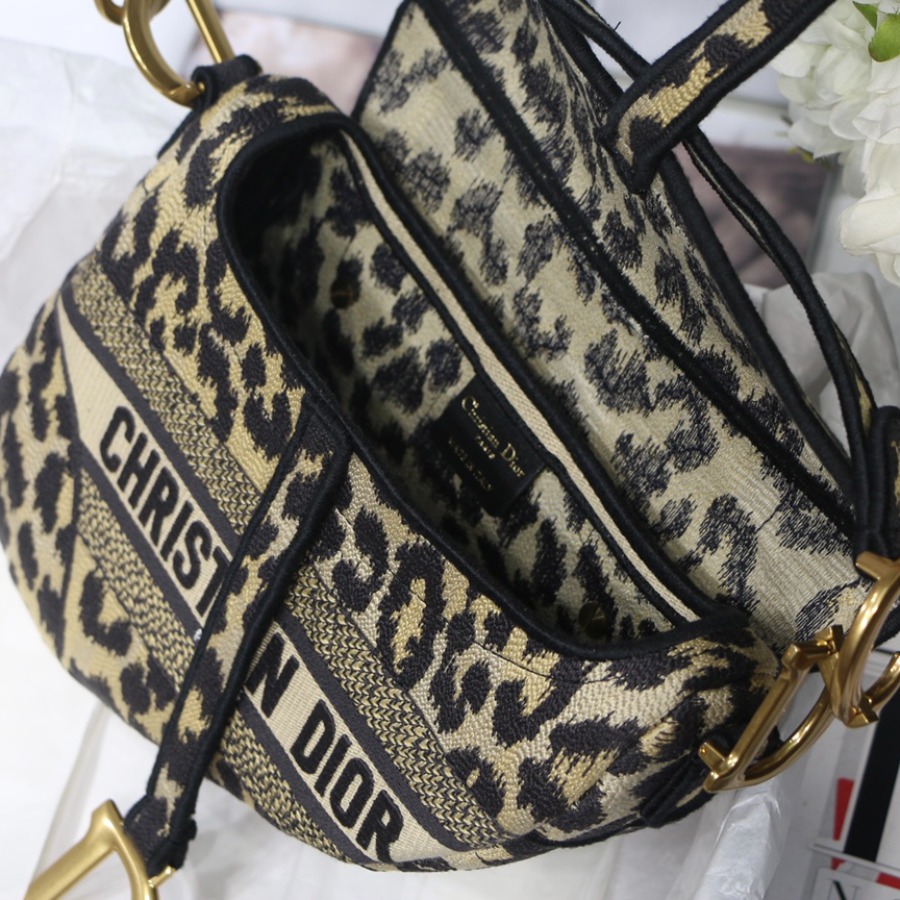 SADDLE ORIGINAL DIOR OBLIQUE EMBROIDERED CANVAS BAG, DIOR SHOULDER BAG