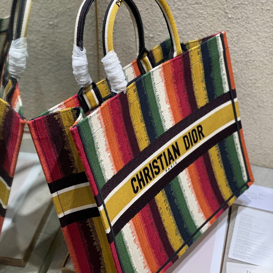 DIOR BOOK TOTE