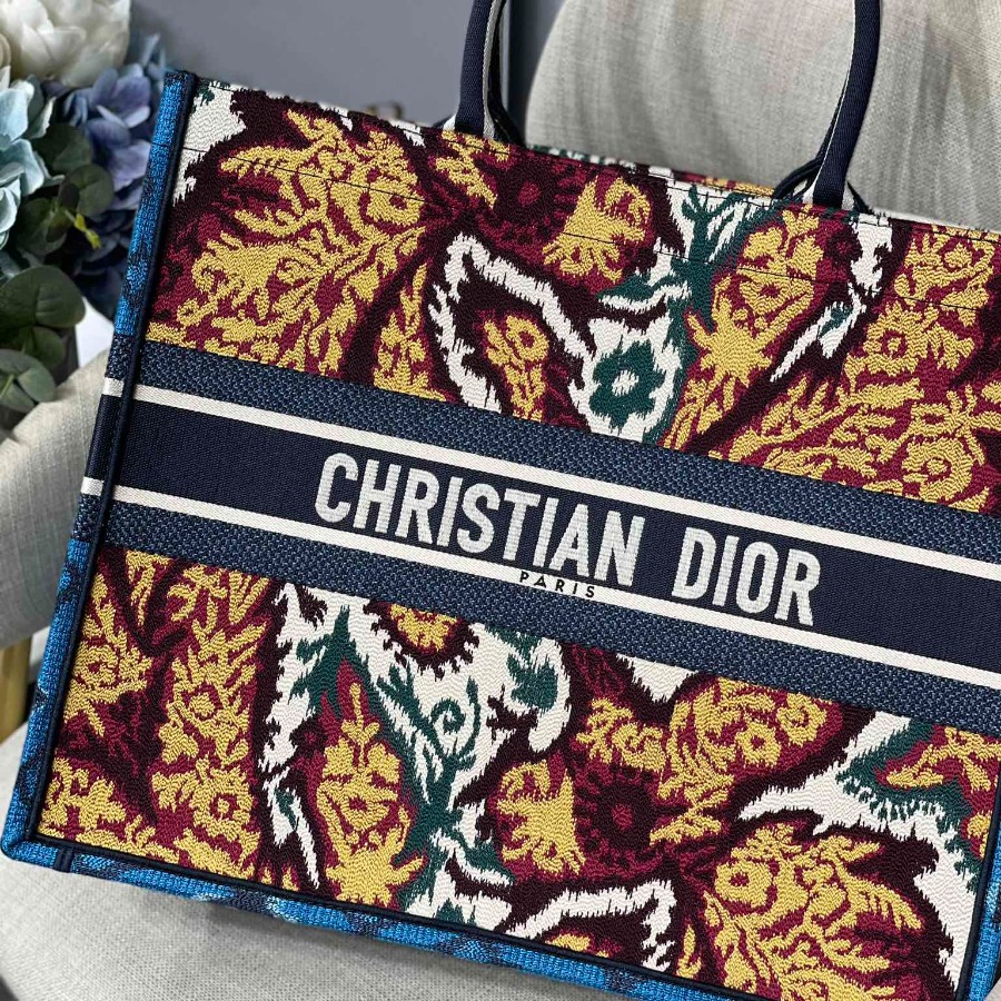 DIOR BOOK TOTE