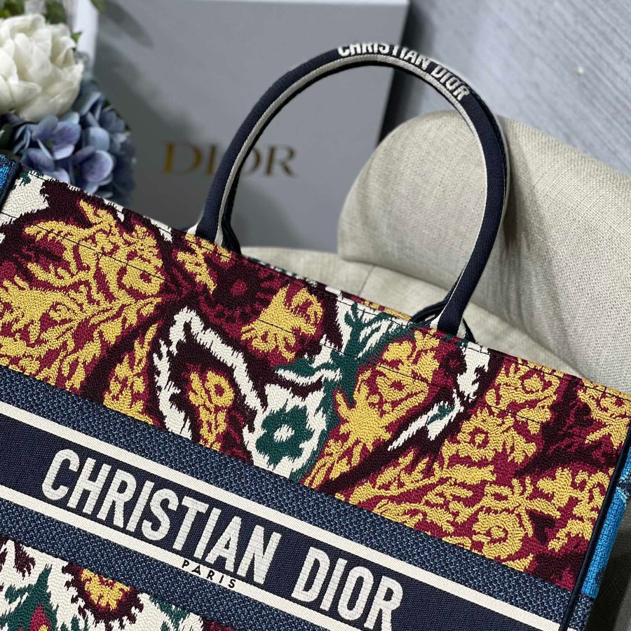 DIOR BOOK TOTE