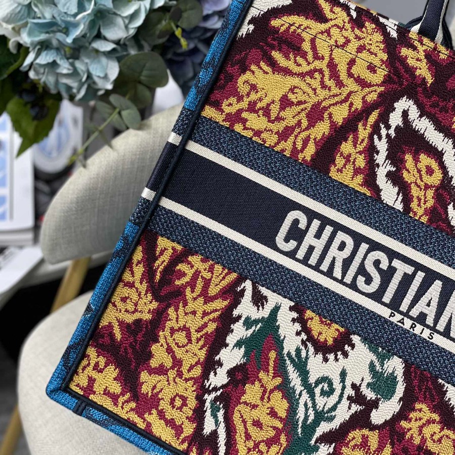 DIOR BOOK TOTE