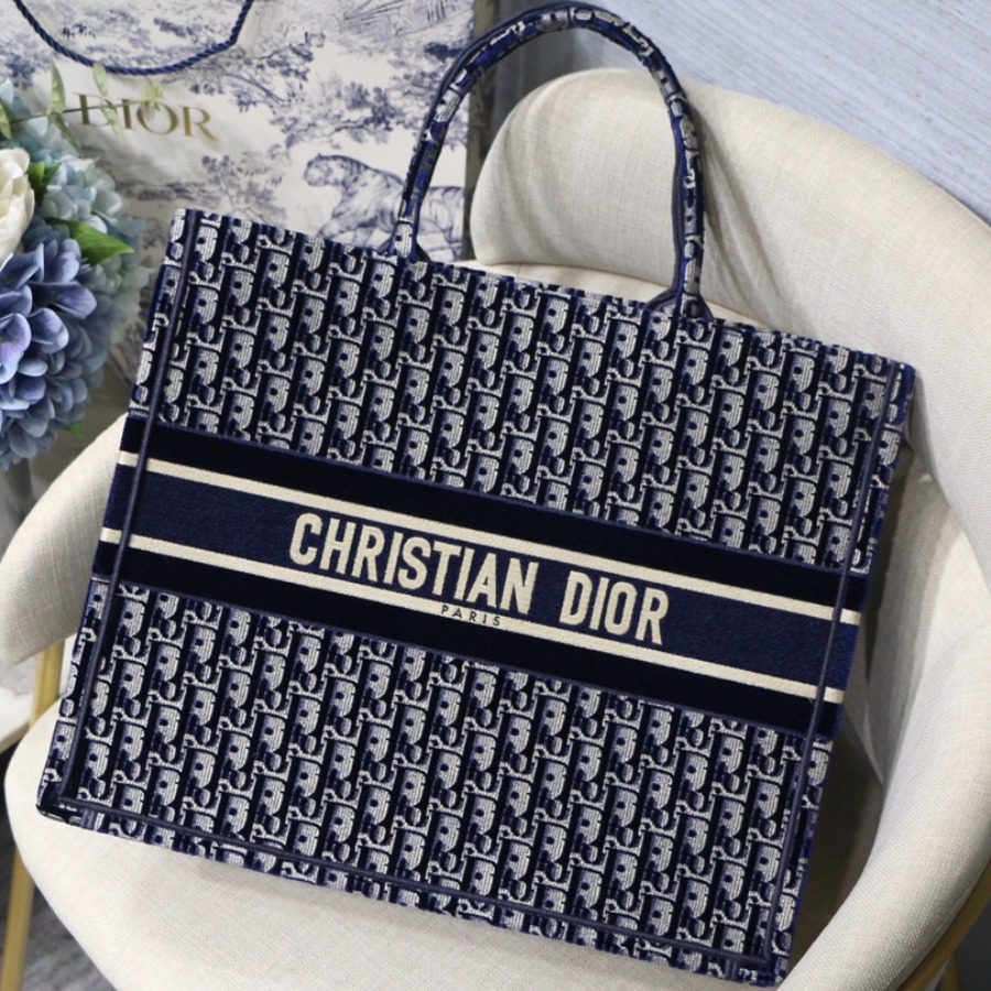 DIOR BOOK TOTE