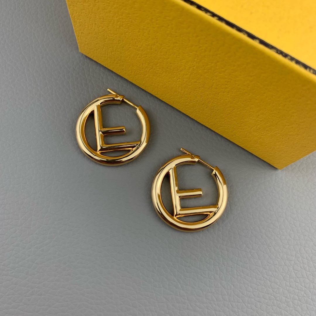 fendi earrings & stud
