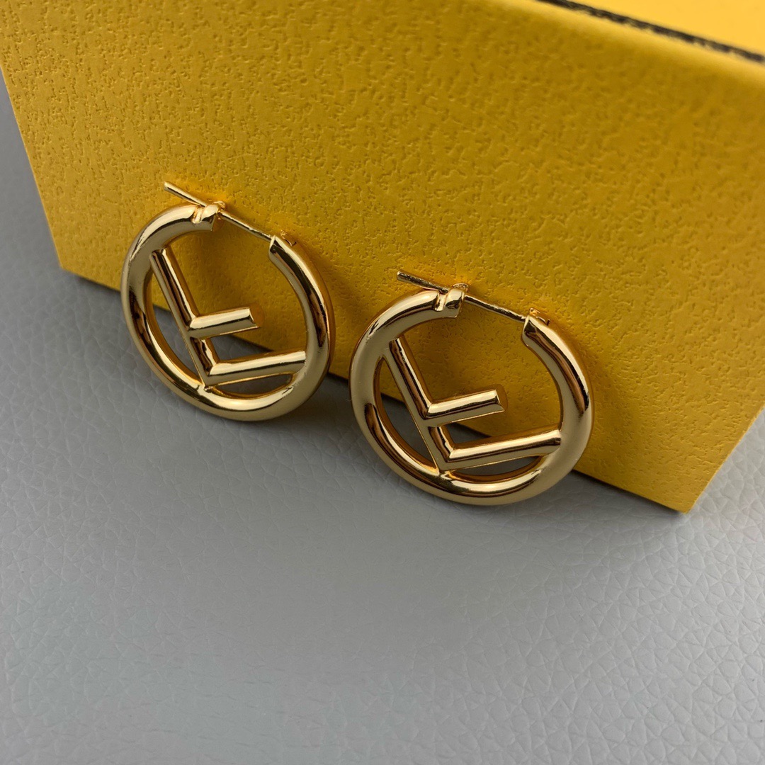 fendi earrings & stud