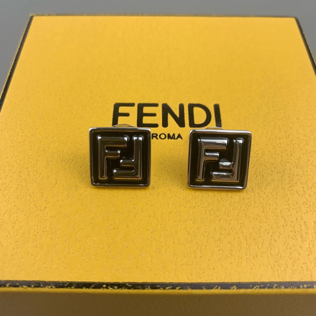 fendi earrings & stud