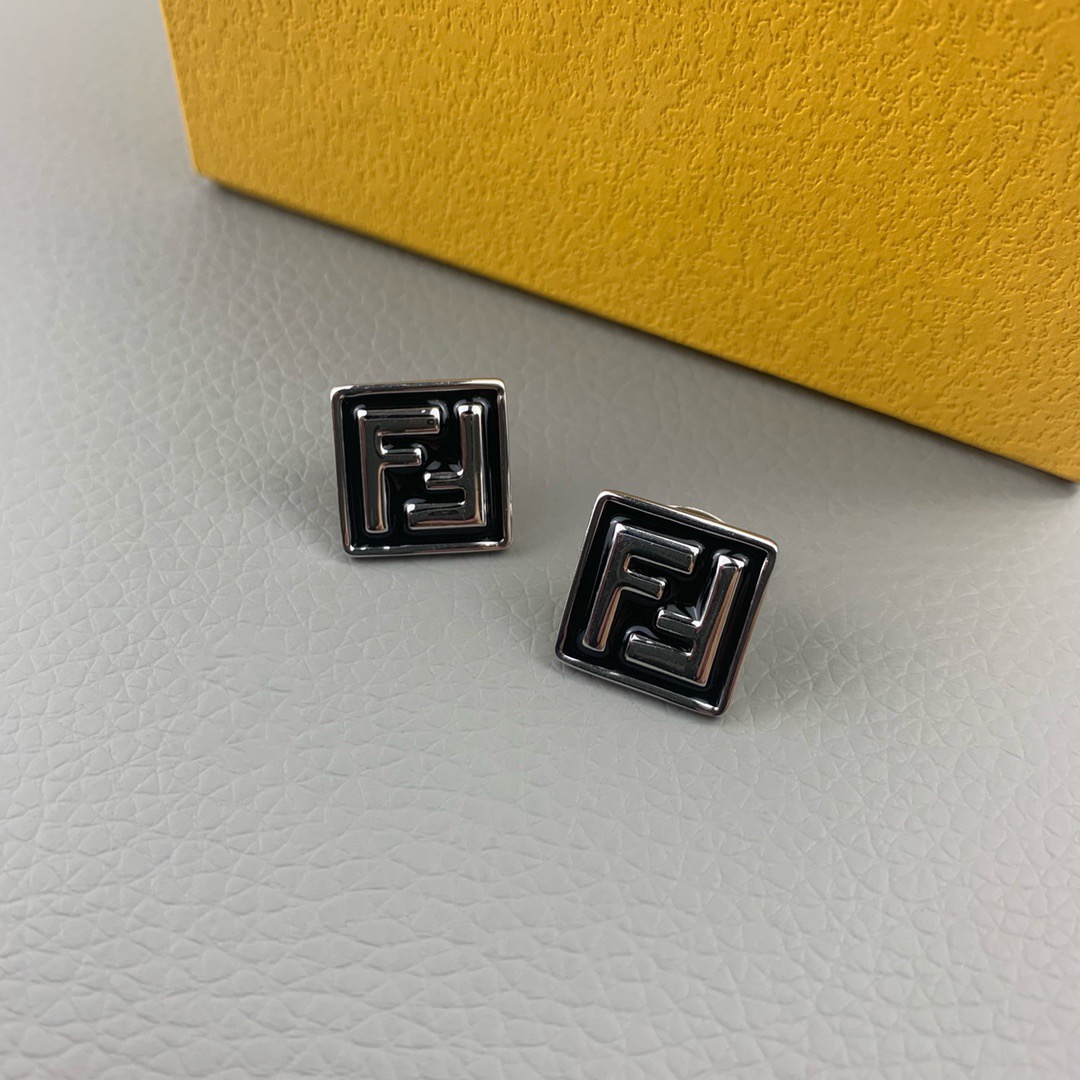 fendi earrings & stud
