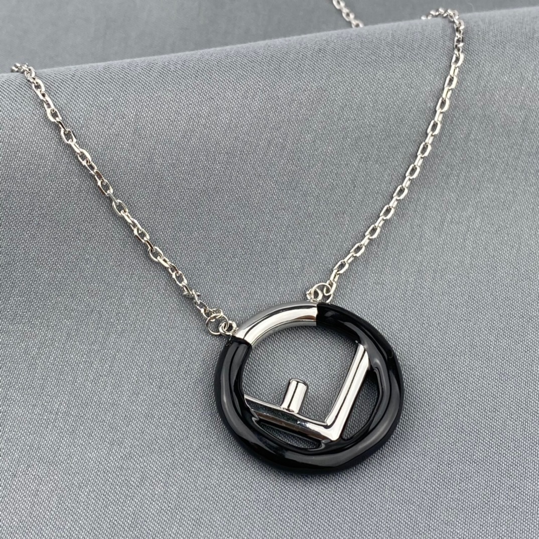 fendi necklaces