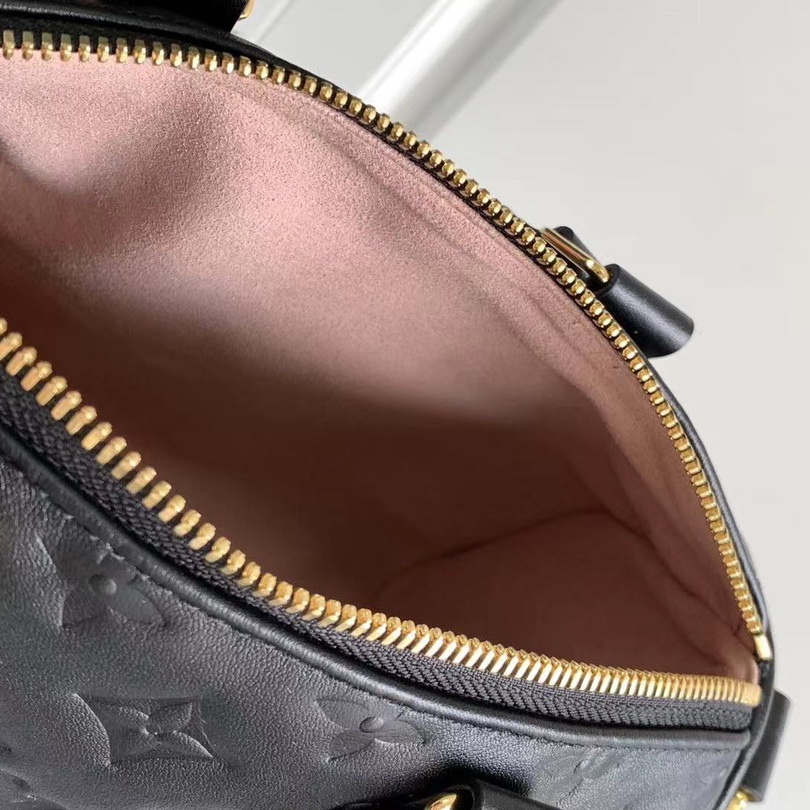 M58631  SPEEDY BANDOULIÈRE 22