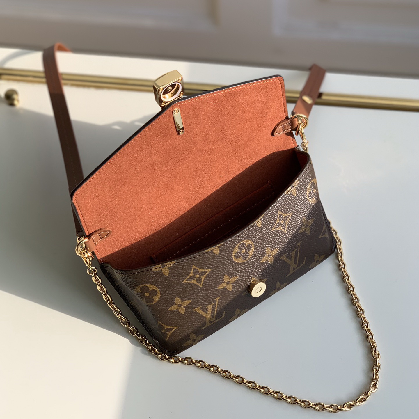 M80763  Padlock on Strap, Louis Vuitton LV