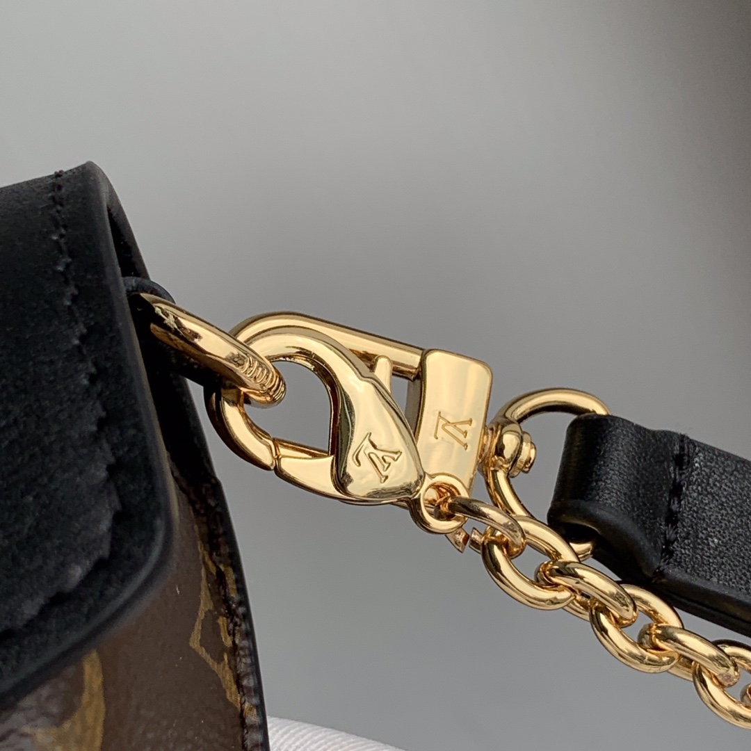 M80559  Padlock on Strap, Louis Vuitton LV