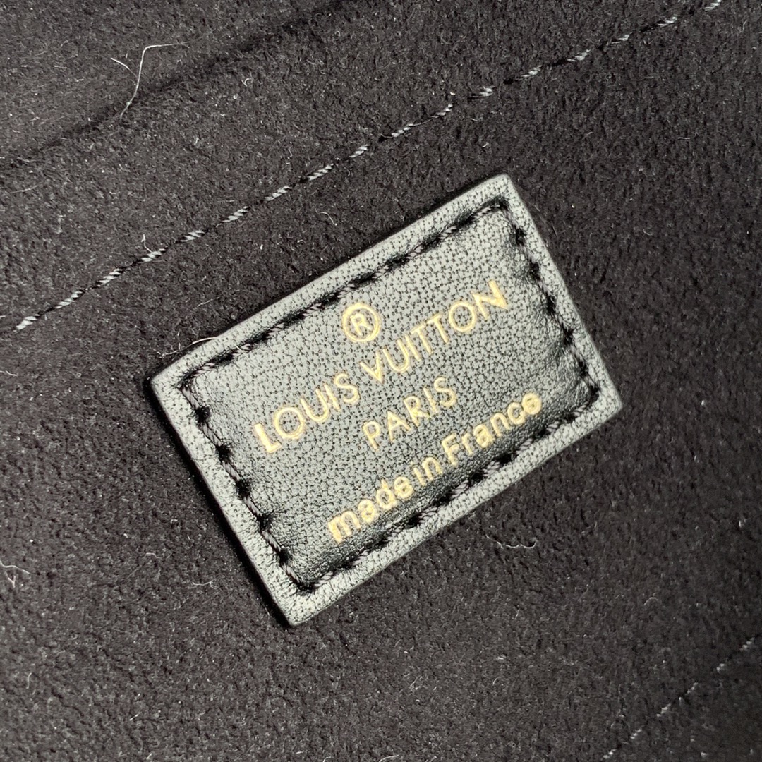 M80559  Padlock on Strap, Louis Vuitton LV