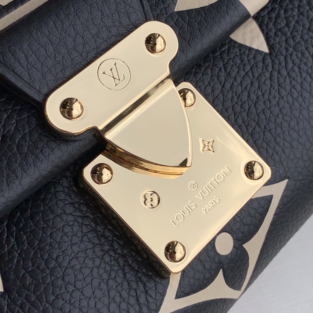 M45859  FAVORITE, Louis Vuitton LV