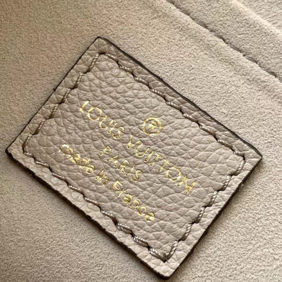 M58554  LOCKME TENDER, Louis Vuitton LV