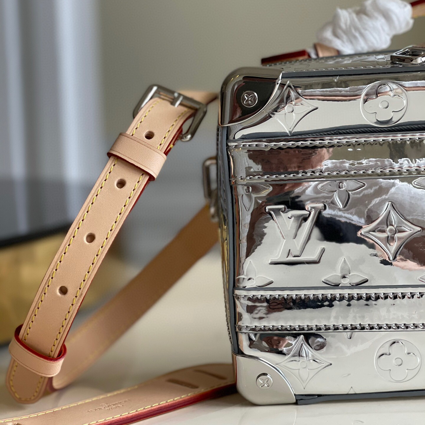 M45885  HANDLE TRUNK, Louis Vuitton LV