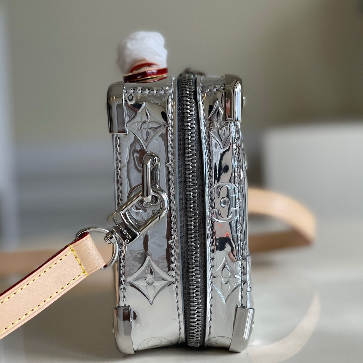 M45885  HANDLE TRUNK, Louis Vuitton LV