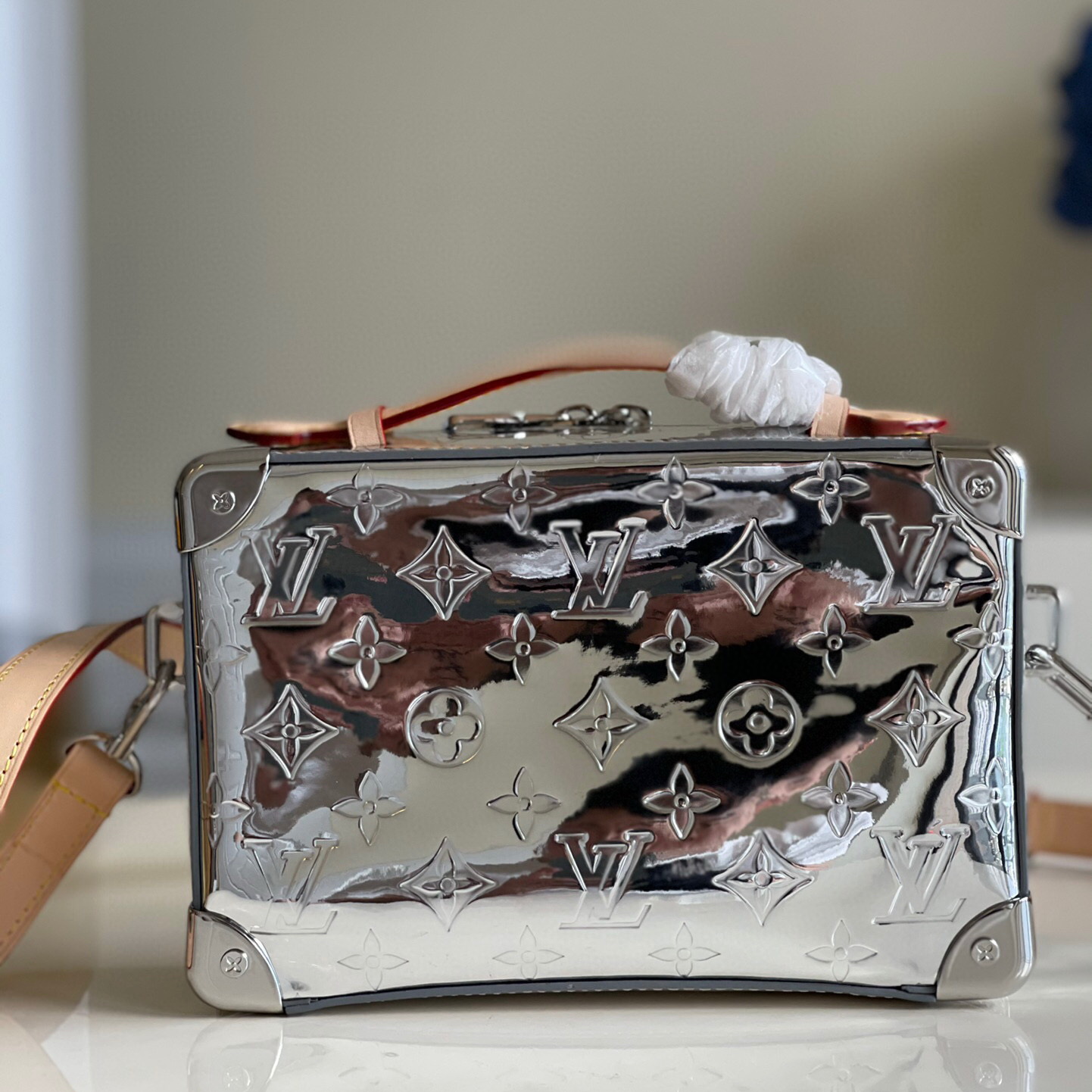 M45885  HANDLE TRUNK, Louis Vuitton LV