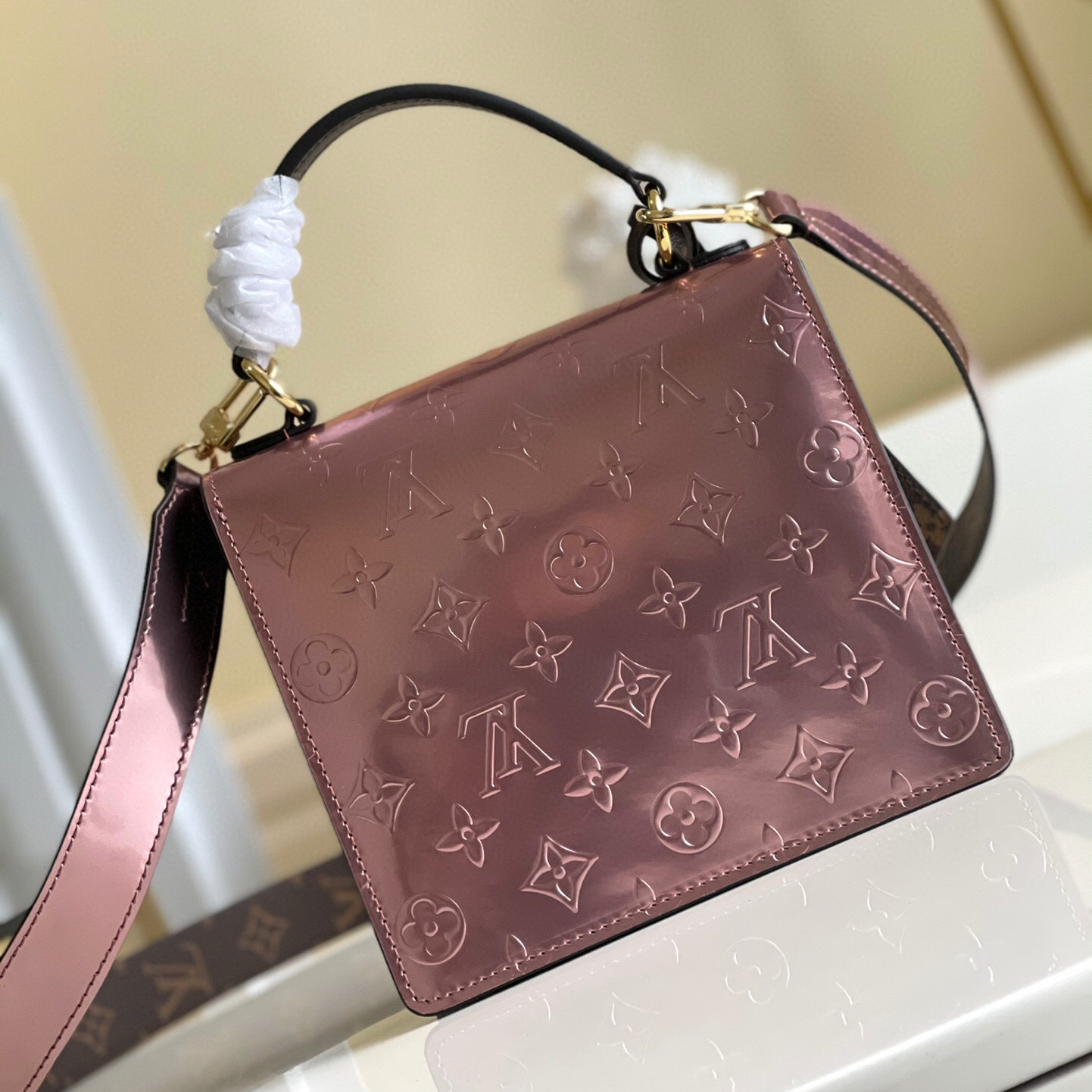 M90568  SPRING STREET, Louis Vuitton LV