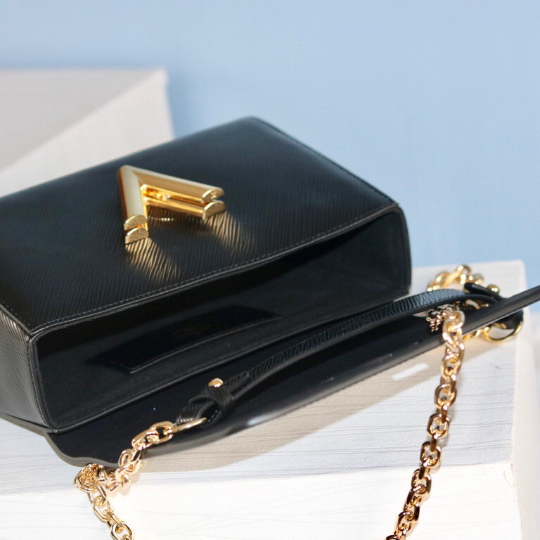 TWIST MM EPI Leather Handbag, Louis Vuitton LV