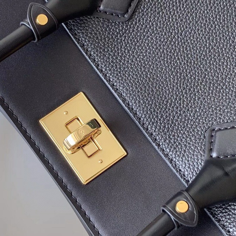 M53826  ON MY SIDE MM, Louis Vuitton LV