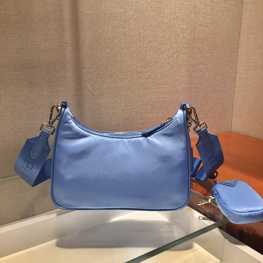 Prada Re-Edition 2005 nylon shoulder bag