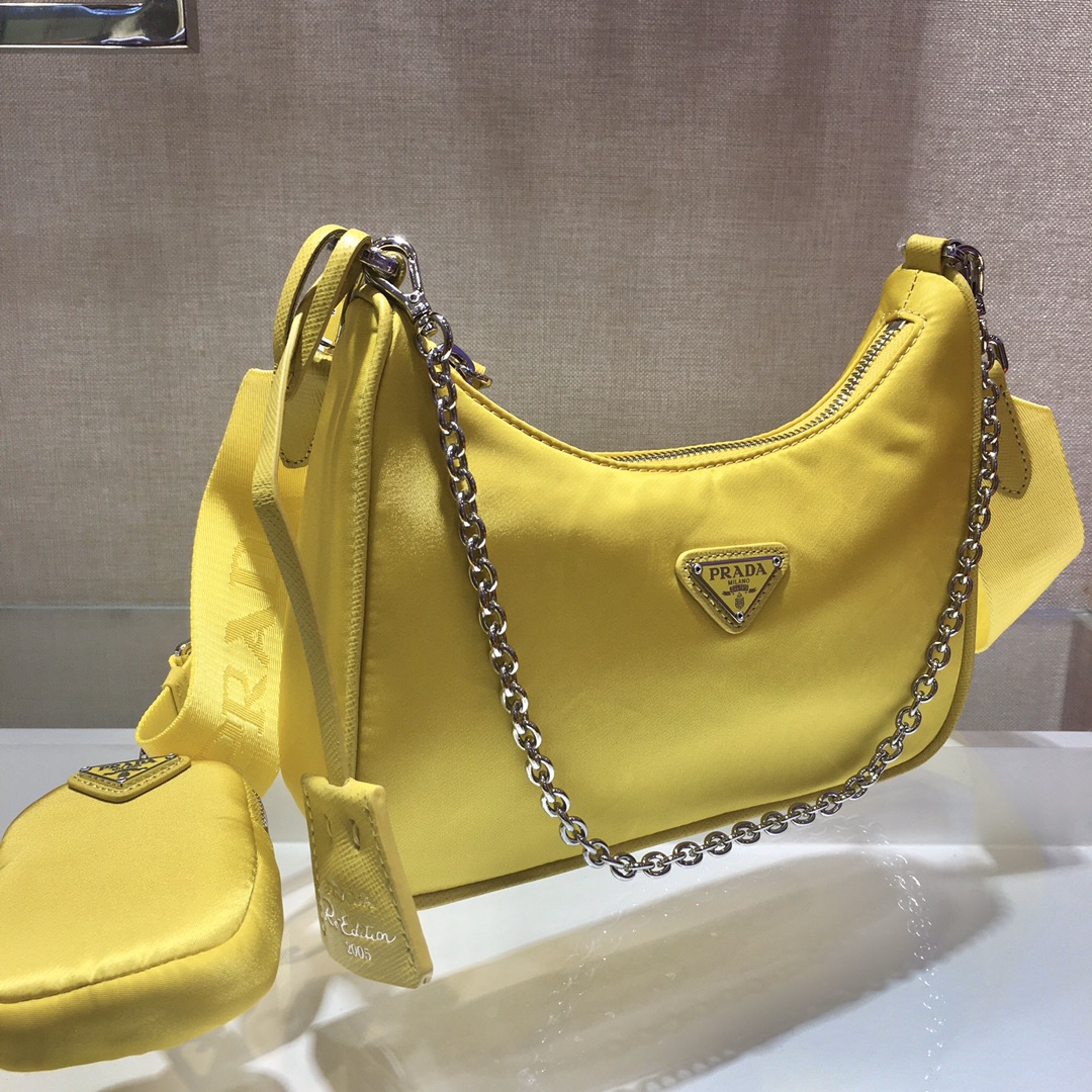Prada Re-Edition 2005 nylon shoulder bag