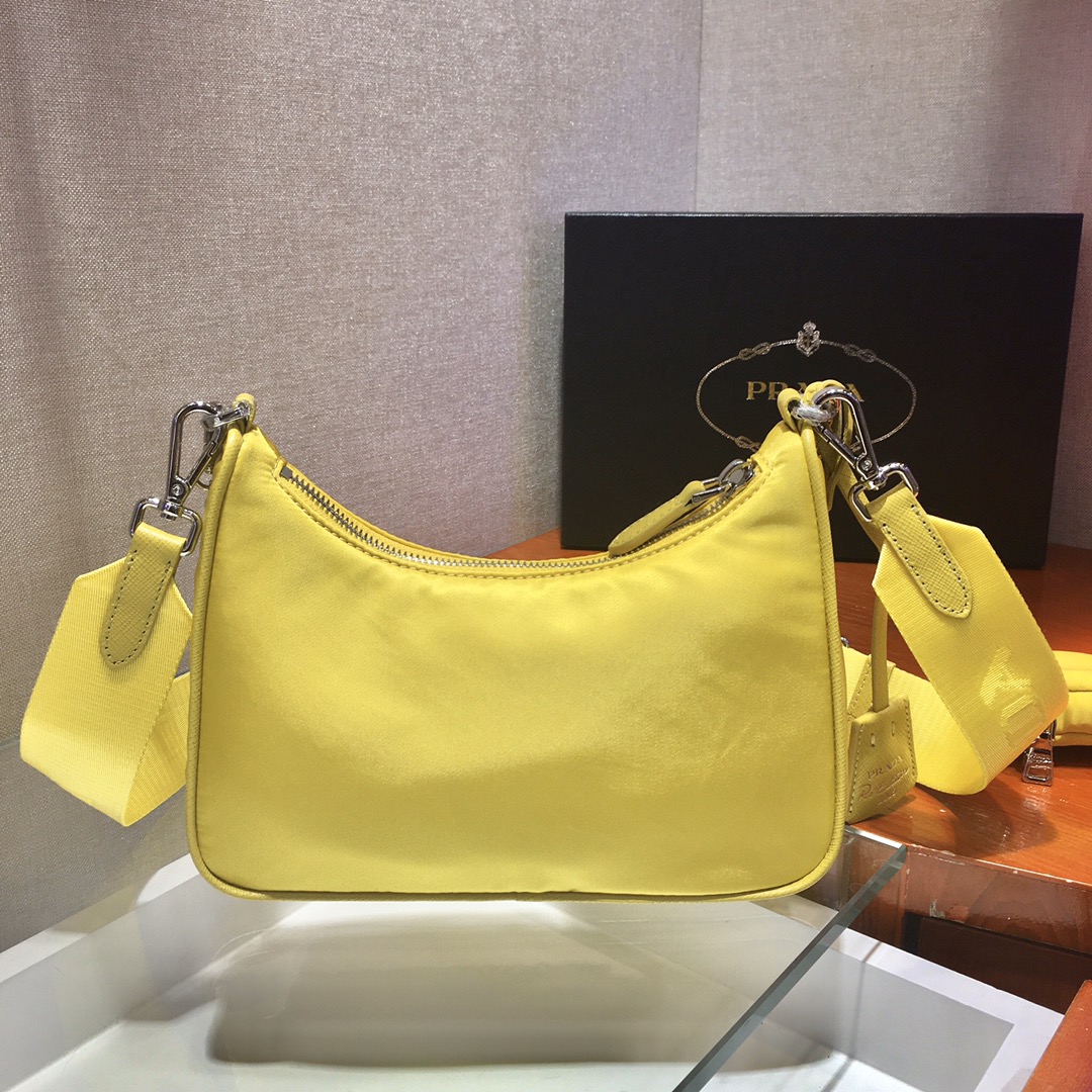 Prada Re-Edition 2005 nylon shoulder bag