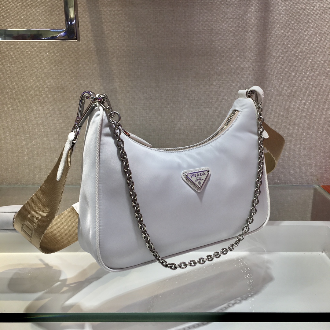 Prada Re-Edition 2005 nylon shoulder bag