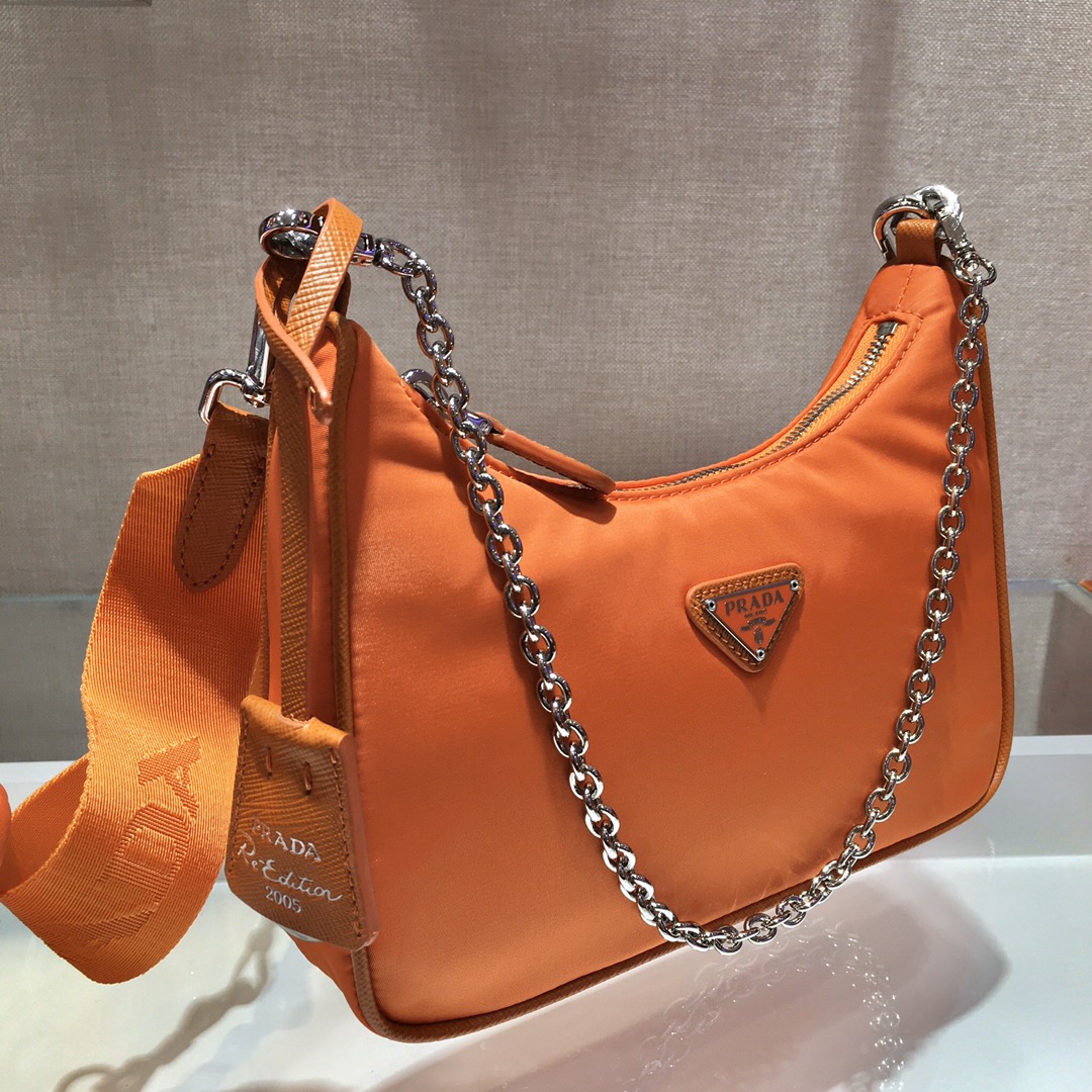 Prada Re-Edition 2005 nylon shoulder bag