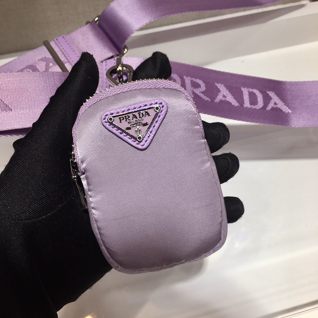 Prada Re-Edition 2005 nylon shoulder bag