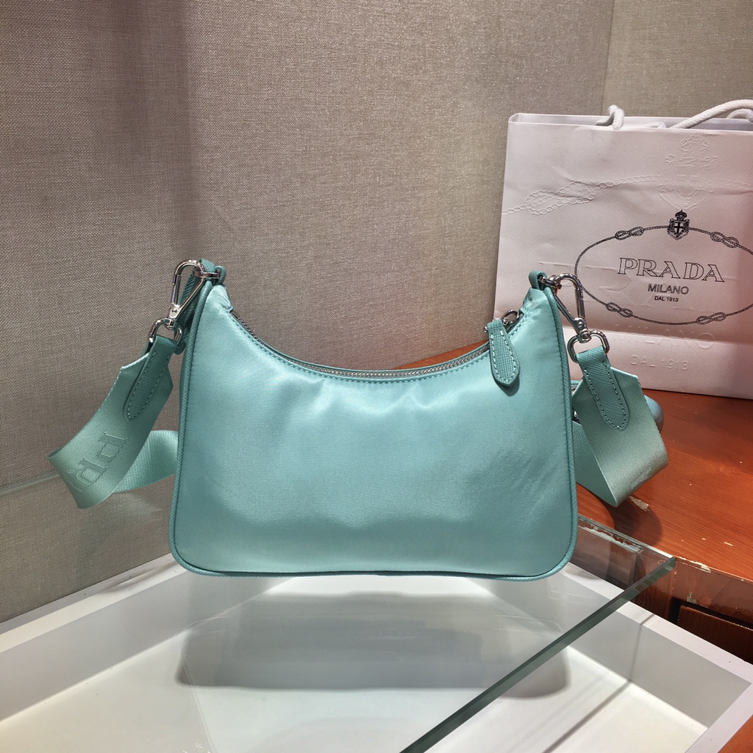Prada Re-Edition 2005 nylon shoulder bag