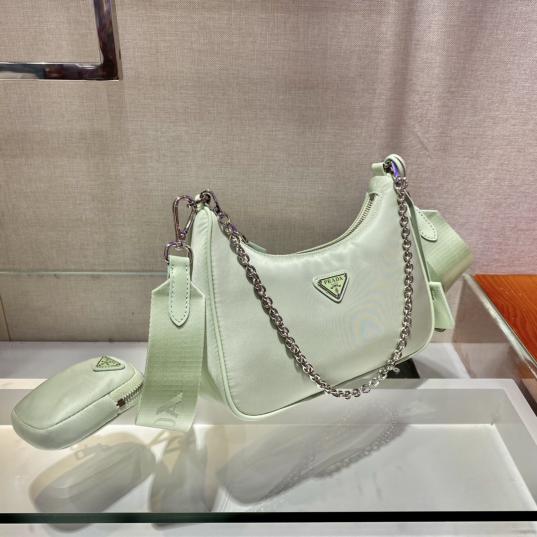 Prada Re-Edition 2005 nylon shoulder bag