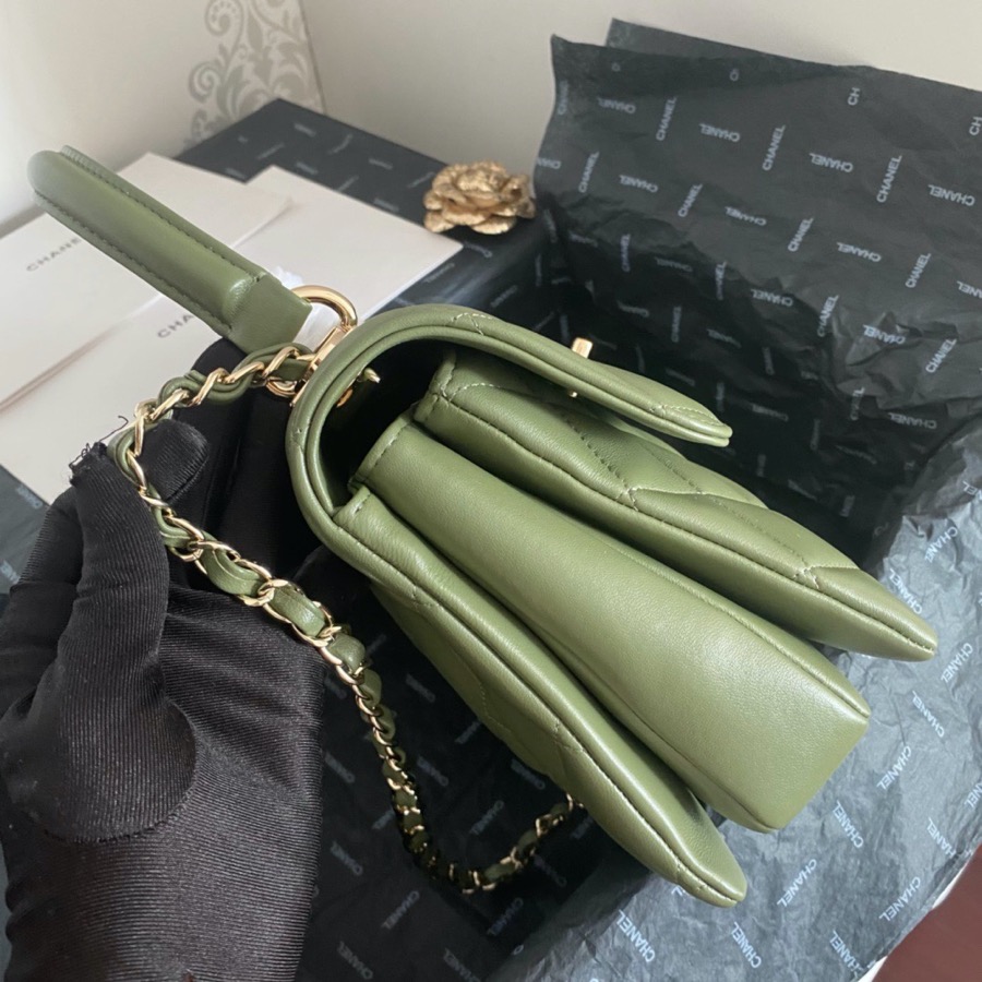 A92236, Small Flap Bag with Top Handle