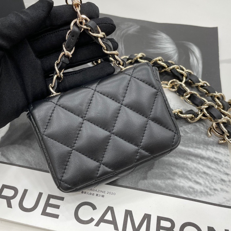 FLAP COIN PURSE WITH CHAIN