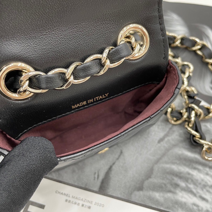 FLAP COIN PURSE WITH CHAIN