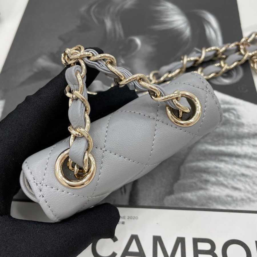 FLAP COIN PURSE WITH CHAIN