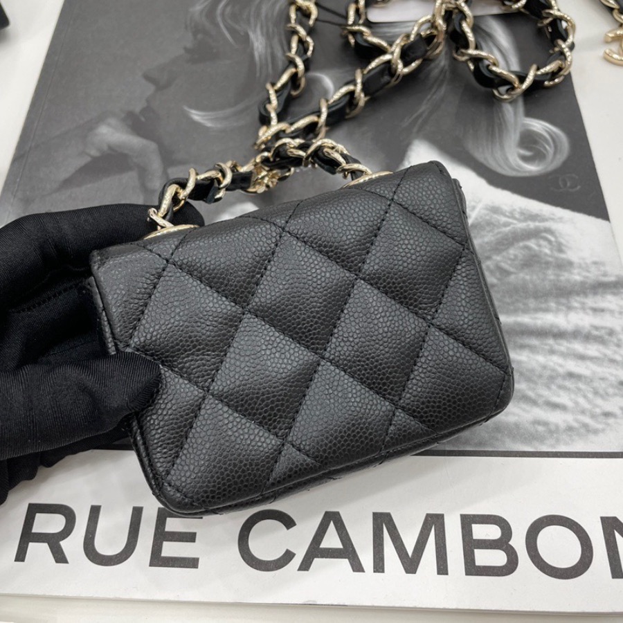 FLAP COIN PURSE WITH CHAIN
