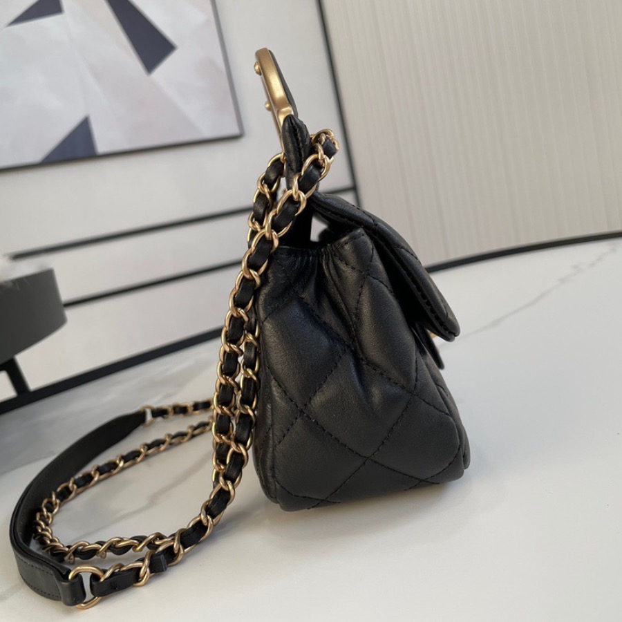 Lady Handle