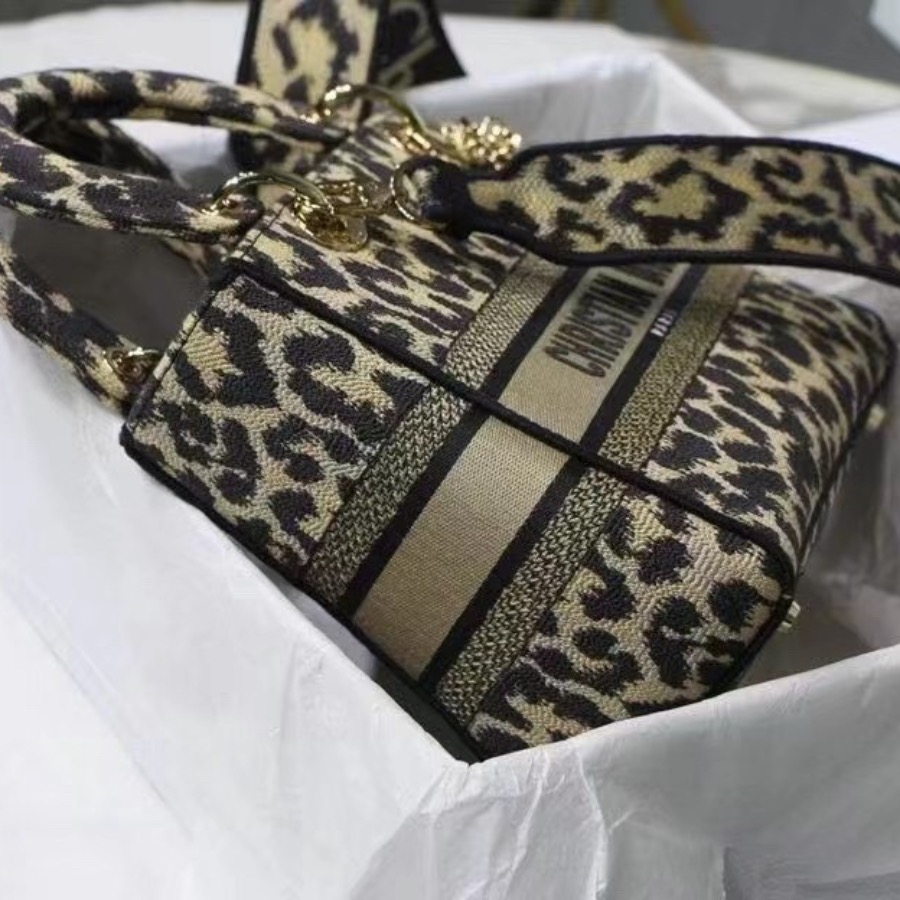 MEDIUM LADY D-LITE BAG