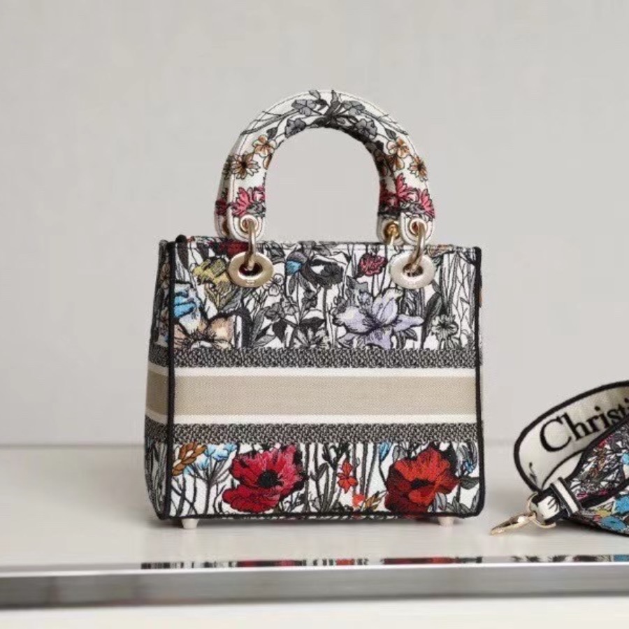 MEDIUM LADY D-LITE BAG
