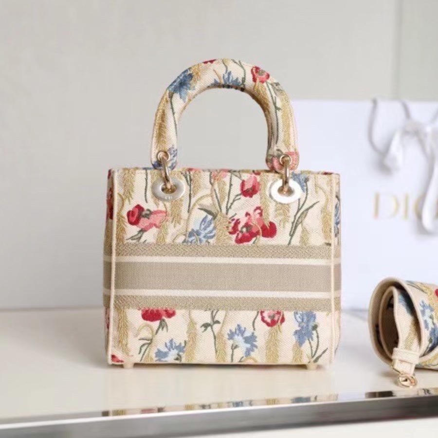 MEDIUM LADY D-LITE BAG