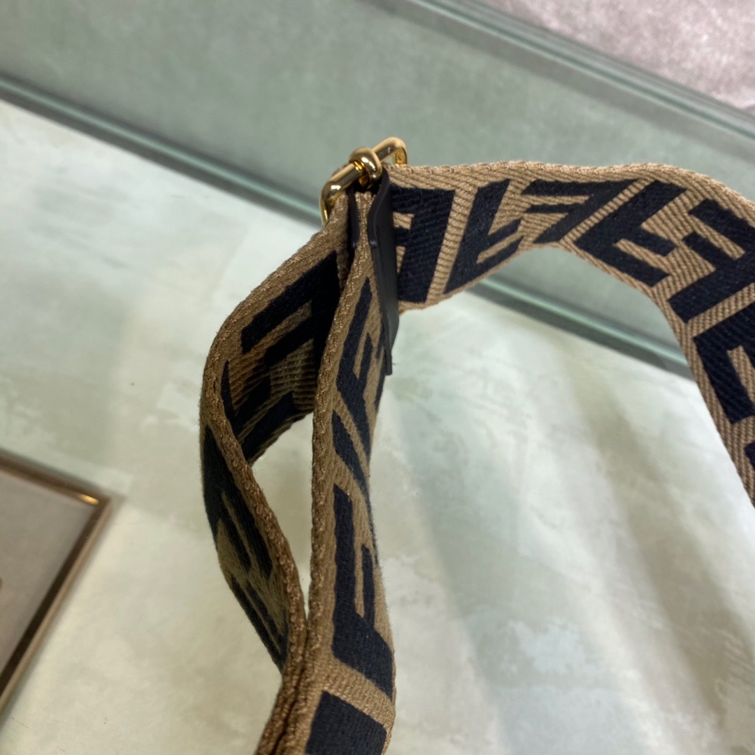STRAP YOU, FENDI BAG ACCESSOIRES