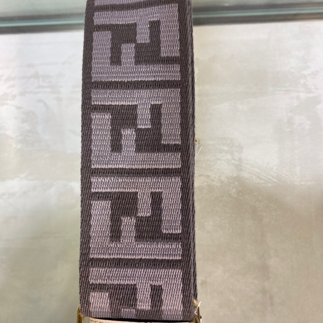 STRAP YOU, FENDI BAG ACCESSOIRES