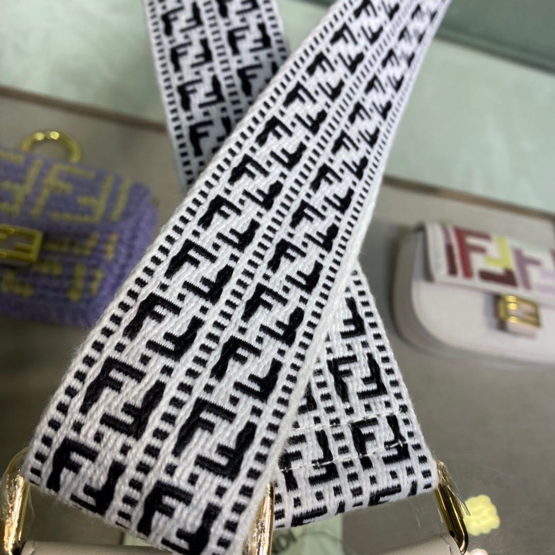 STRAP YOU, FENDI BAG ACCESSOIRES
